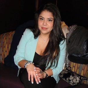 Meet your Posher, Jennifer